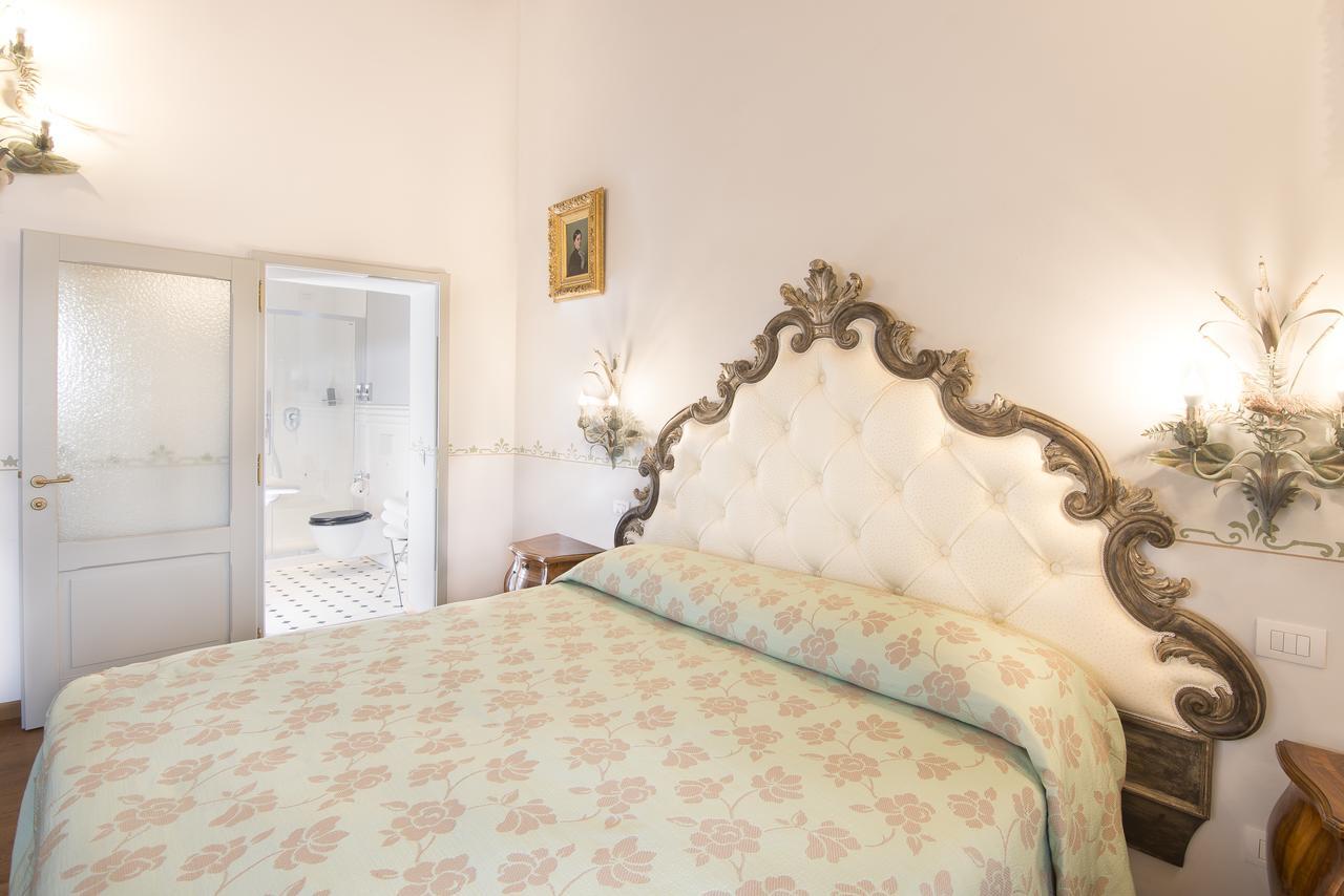 Palazzo Pacini Hotel Colle Val D'Elsa Luaran gambar